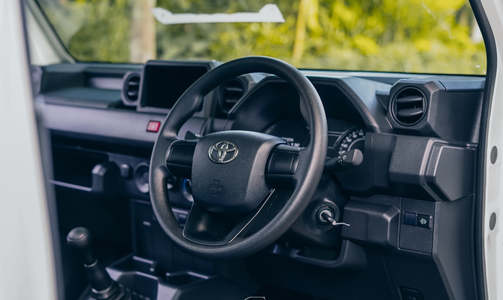Hilux Champ cab interior